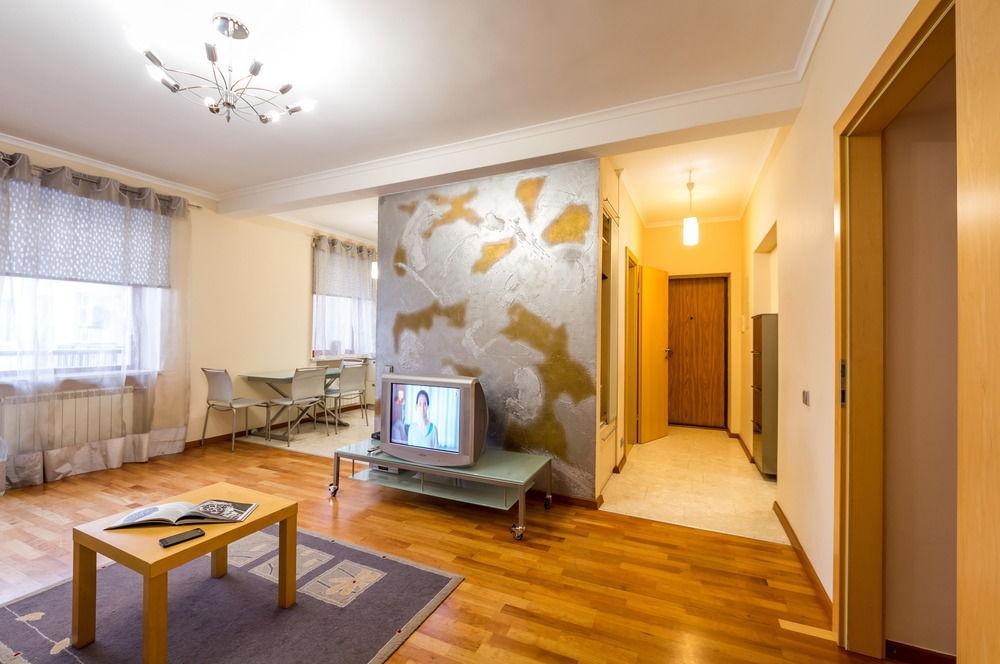 Hostel Kreschatik Kiev Buitenkant foto