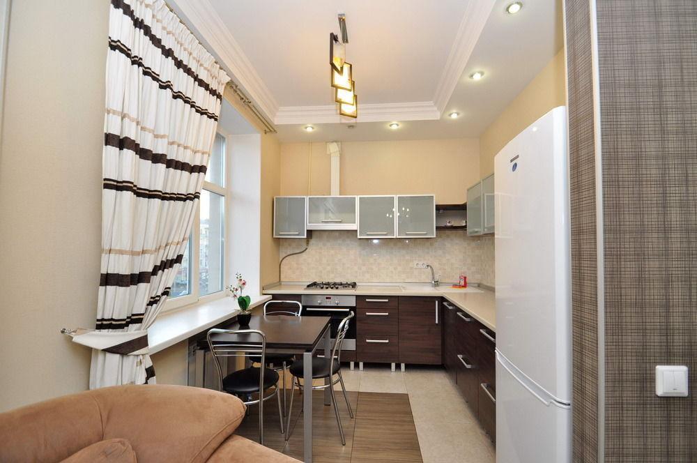 Hostel Kreschatik Kiev Buitenkant foto