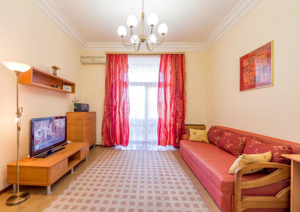 Hostel Kreschatik Kiev Buitenkant foto