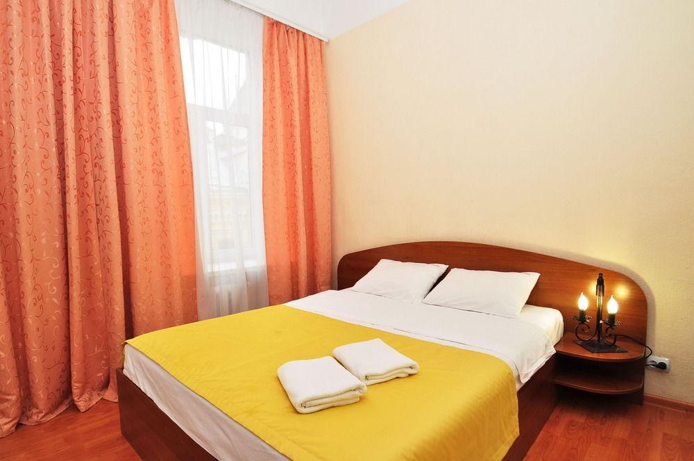 Hostel Kreschatik Kiev Buitenkant foto