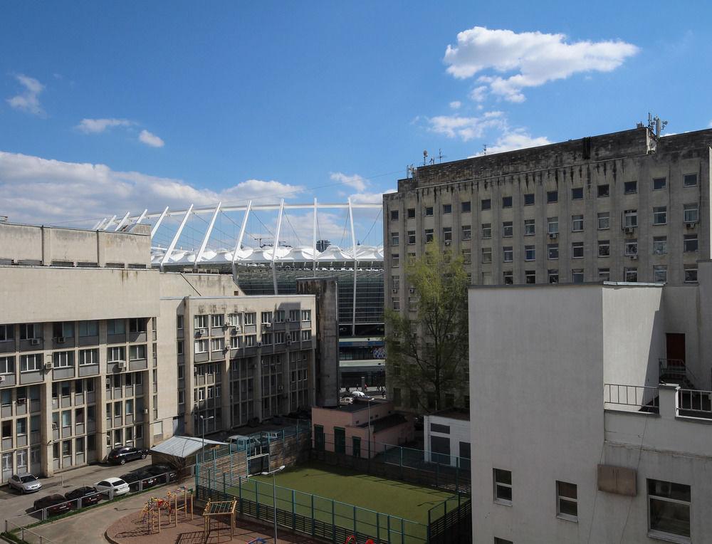 Hostel Kreschatik Kiev Buitenkant foto