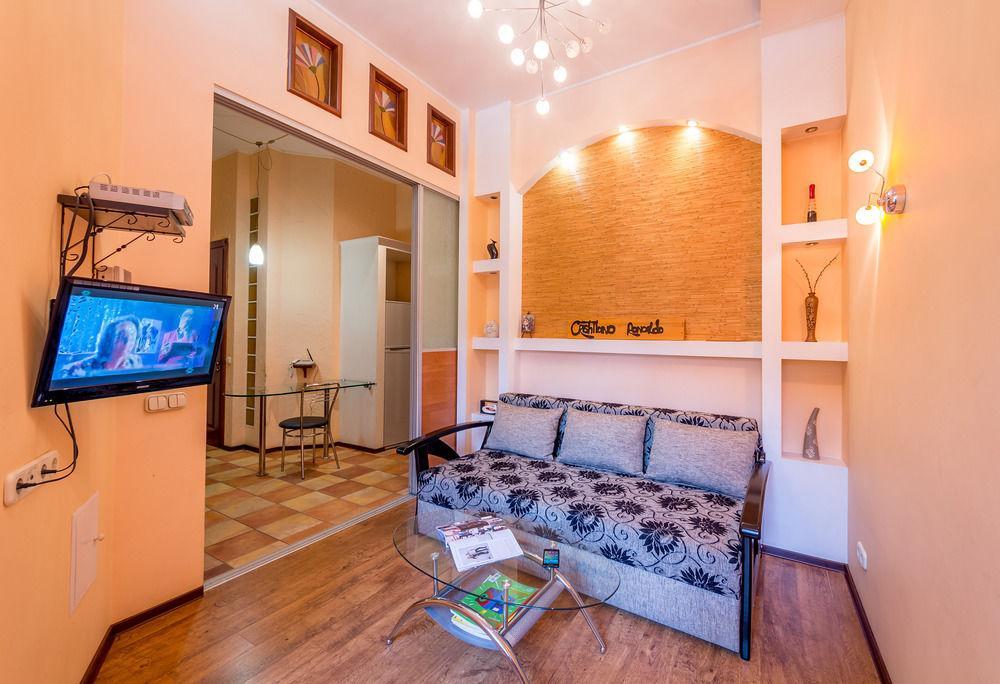 Hostel Kreschatik Kiev Buitenkant foto