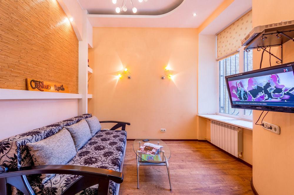 Hostel Kreschatik Kiev Buitenkant foto