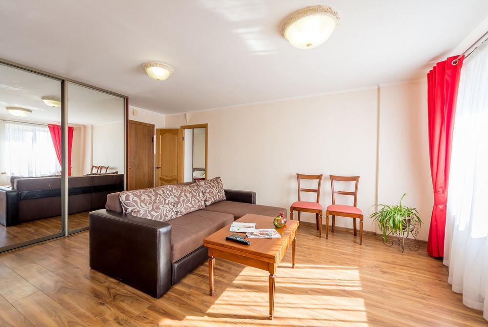 Hostel Kreschatik Kiev Buitenkant foto