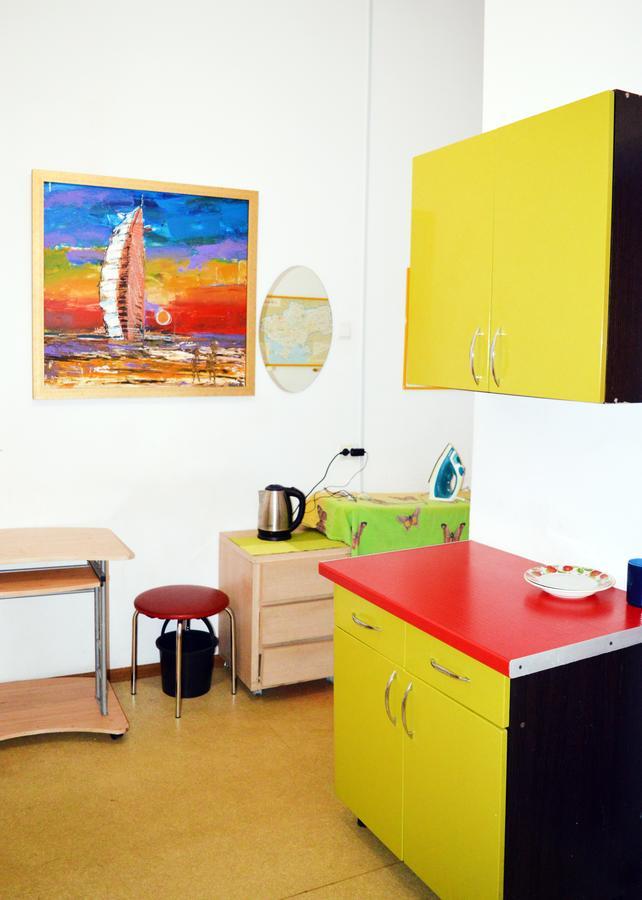 Hostel Kreschatik Kiev Buitenkant foto