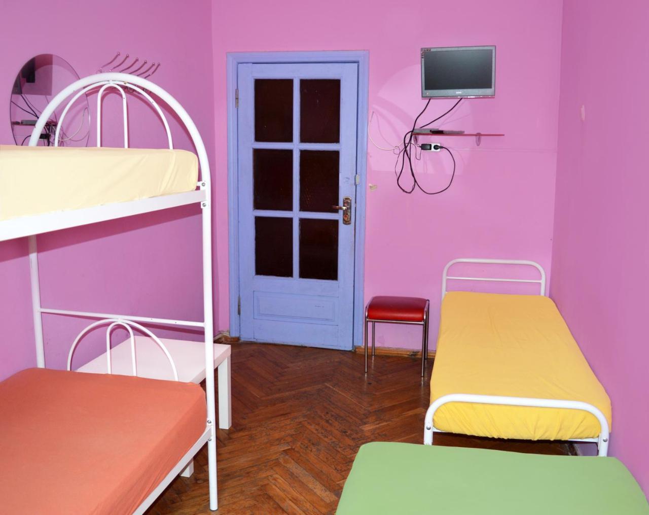 Hostel Kreschatik Kiev Buitenkant foto