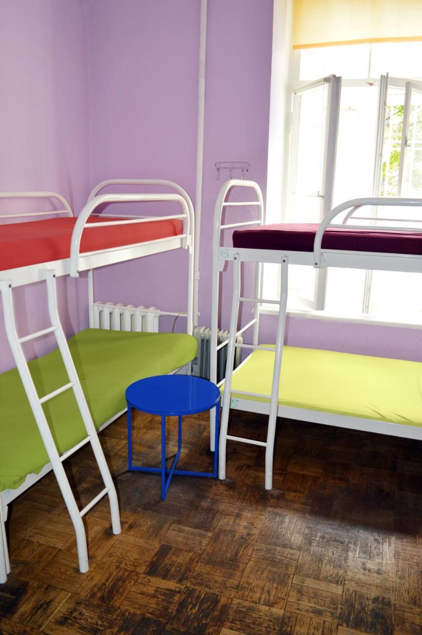 Hostel Kreschatik Kiev Buitenkant foto